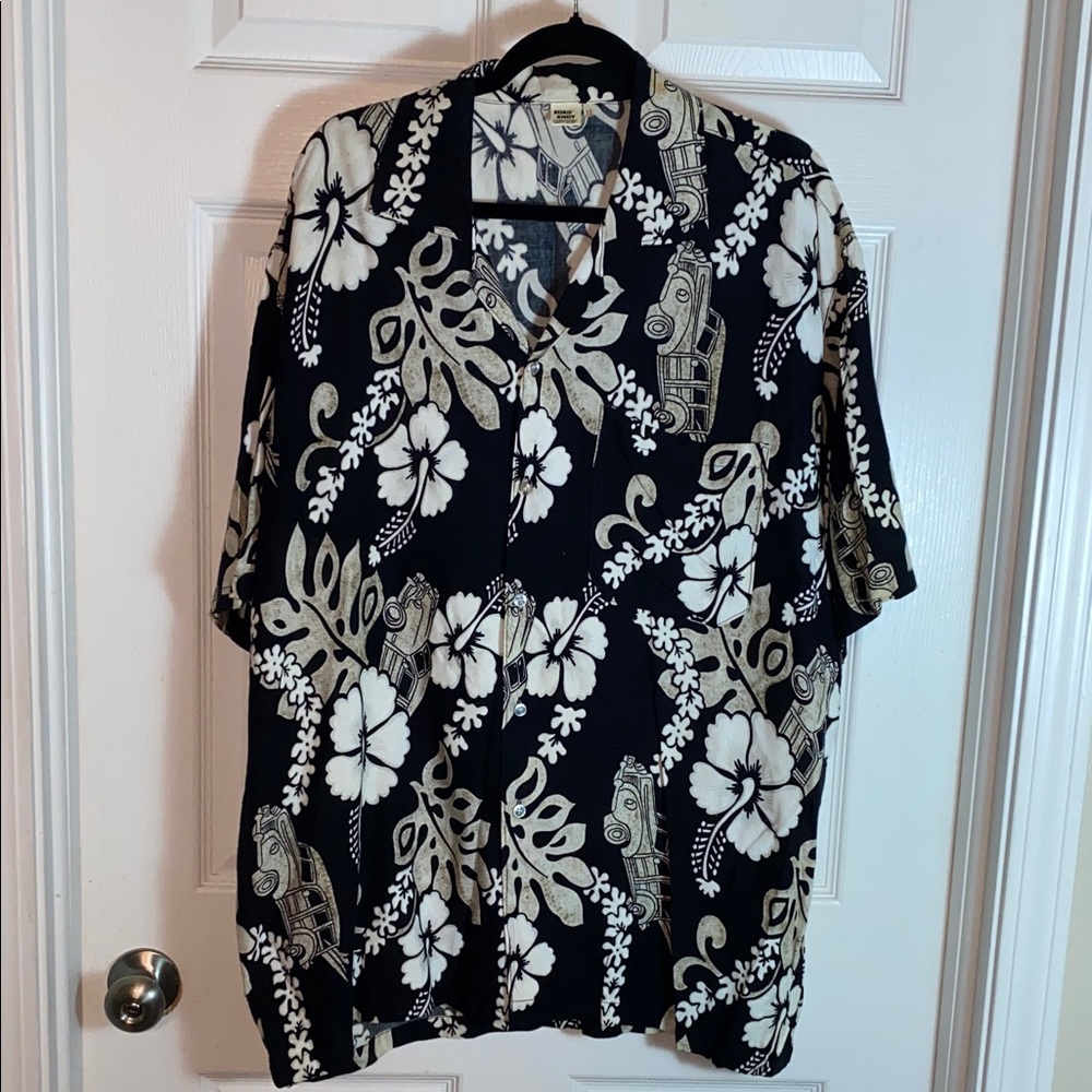Koko Knot Men's Black and White Hawaiian Shirt Size XL
